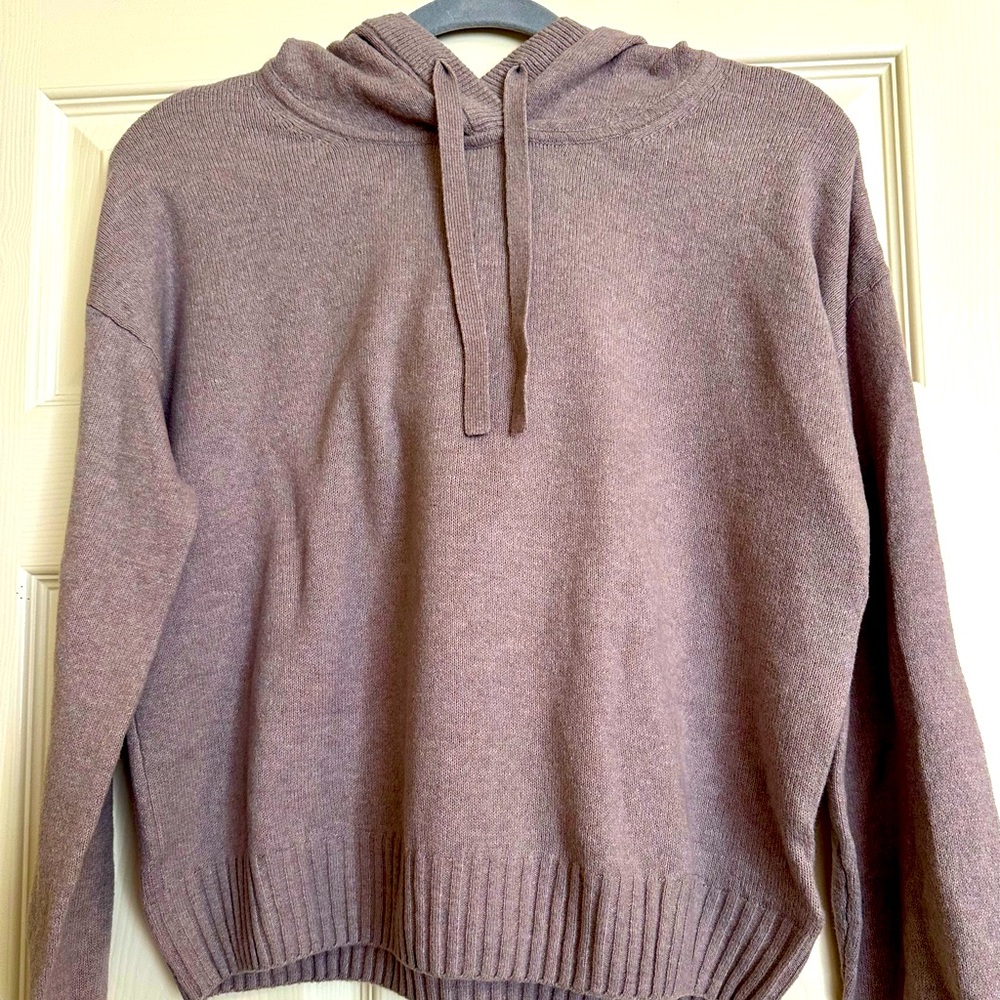 Gap lavender sweater hoodie size small NWT